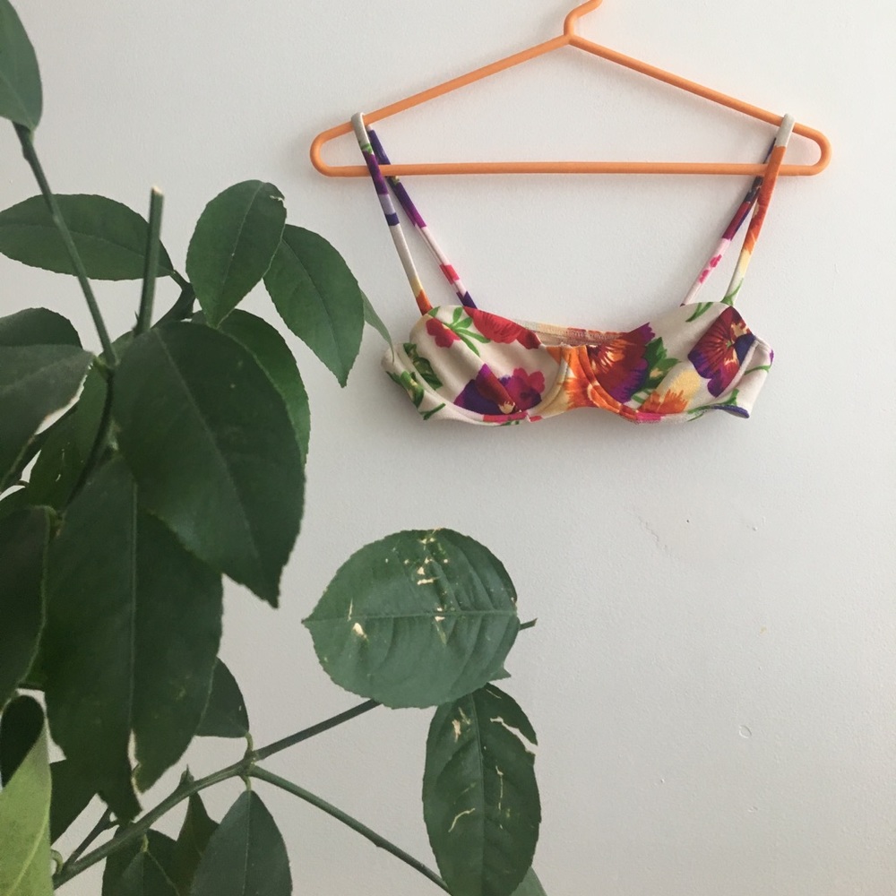 Cali fun and sun swim top